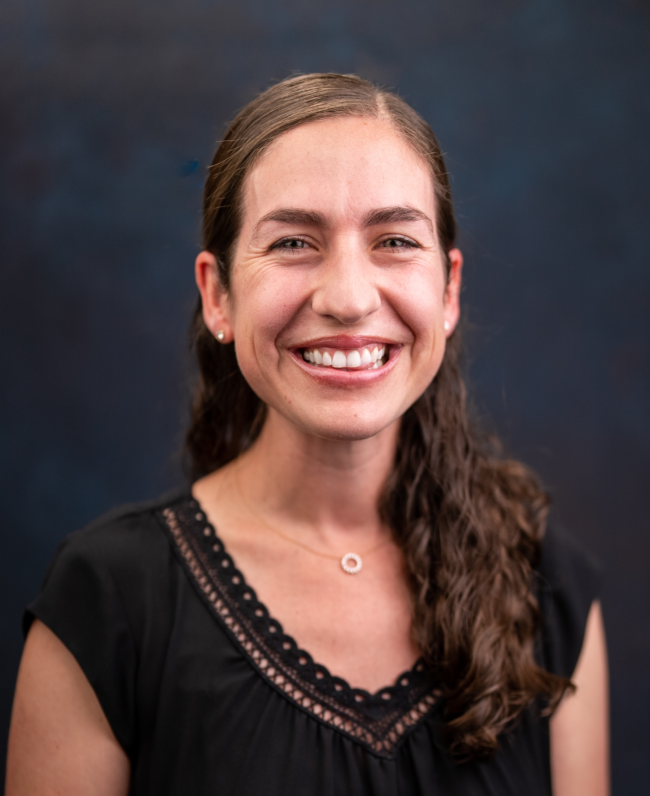 Maria Fernández, MD